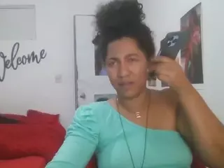 Bellacrespa's Live Sex Cam Show