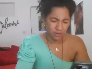 Bellacrespa's Live Sex Cam Show