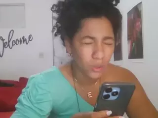 Bellacrespa's Live Sex Cam Show