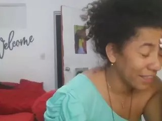 Bellacrespa's Live Sex Cam Show