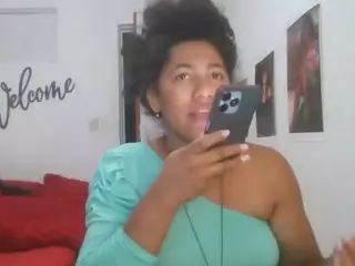 Bellacrespa's Live Sex Cam Show