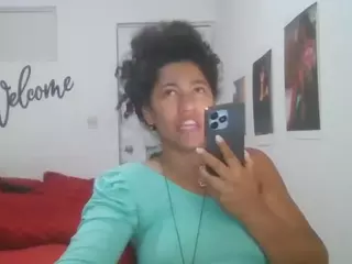 Bellacrespa's Live Sex Cam Show