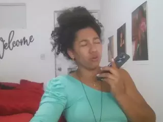 Bellacrespa's Live Sex Cam Show
