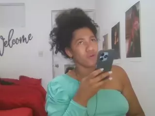Bellacrespa's Live Sex Cam Show