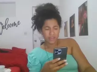 Bellacrespa's Live Sex Cam Show