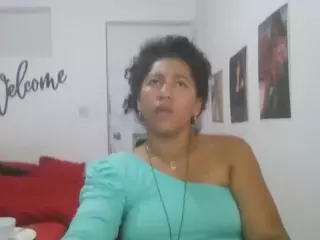 Bellacrespa's Live Sex Cam Show