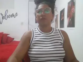 Bellacrespa's Live Sex Cam Show