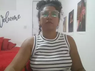 Bellacrespa's Live Sex Cam Show