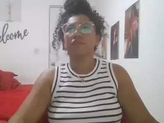 Bellacrespa's Live Sex Cam Show