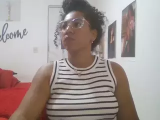 Bellacrespa's Live Sex Cam Show