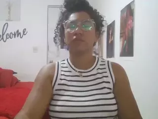 Bellacrespa's Live Sex Cam Show