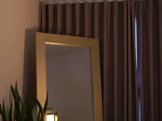 Laurita's Live Sex Cam Show