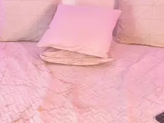 Mia-Heart's Live Sex Cam Show
