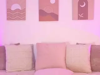 Mia-Heart's Live Sex Cam Show