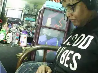 GardeniaFields's Live Sex Cam Show