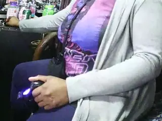 GardeniaFields's Live Sex Cam Show