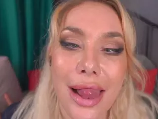 IsadoraDunkan's Live Sex Cam Show