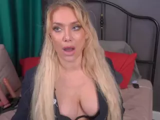 IsadoraDunkan's Live Sex Cam Show
