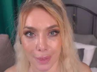 IsadoraDunkan's Live Sex Cam Show
