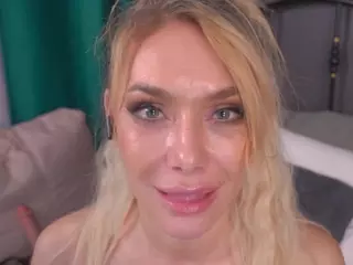 IsadoraDunkan's Live Sex Cam Show