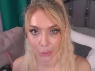 IsadoraDunkan's Live Sex Cam Show