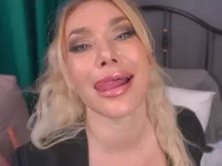 IsadoraDunkan's Live Sex Cam Show