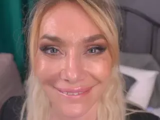 IsadoraDunkan's Live Sex Cam Show