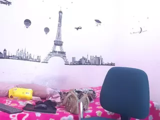 LINDAEBONY19's Live Sex Cam Show