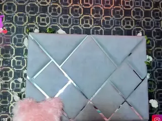 ZoeyMars's Live Sex Cam Show