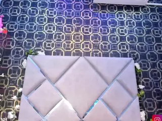 ZoeyMars's Live Sex Cam Show
