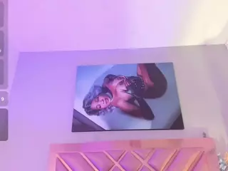 AlisonCruz's Live Sex Cam Show