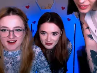 luna-berryy's Live Sex Cam Show