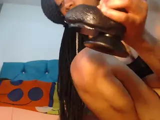 yaya-21's Live Sex Cam Show