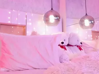 Sweett-Celestee's Live Sex Cam Show