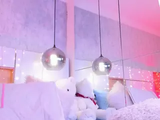 Sweett-Celestee's Live Sex Cam Show