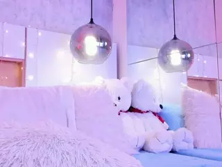 Sweett-Celestee's Live Sex Cam Show