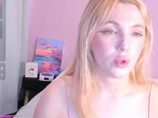 Live cam show with FluffyMonica