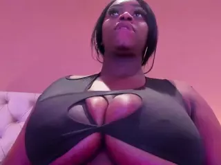 BetsyBennet's Live Sex Cam Show