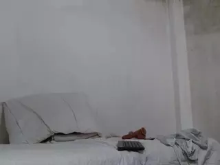 isabel-24's Live Sex Cam Show