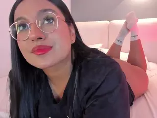 Ella-Montoya's Live Sex Cam Show