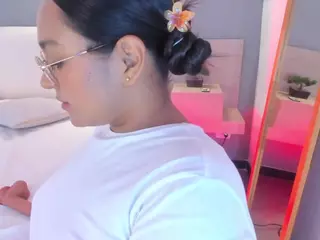 Ella-Montoya's Live Sex Cam Show