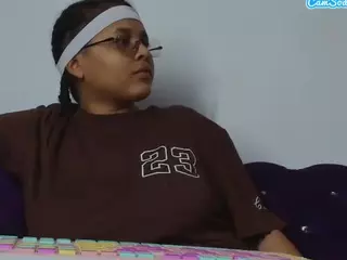 Michell-Rs's Live Sex Cam Show