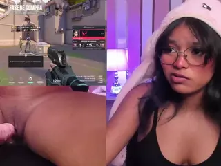 LilyLove1's Live Sex Cam Show