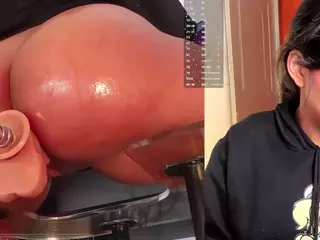 LilyLove1's Live Sex Cam Show