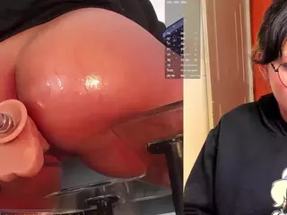 LilyLove1's Live Sex Cam Show