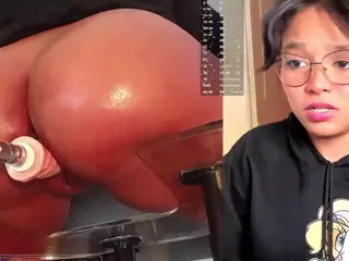 LilyLove1's Live Sex Cam Show
