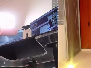 LilyLove1's Live Sex Cam Show