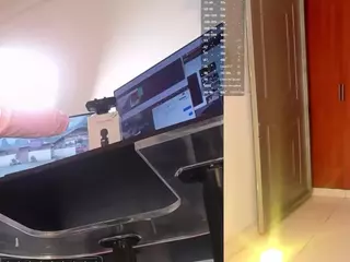 LilyLove1's Live Sex Cam Show