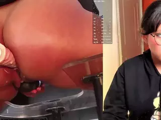 LilyLove1's Live Sex Cam Show