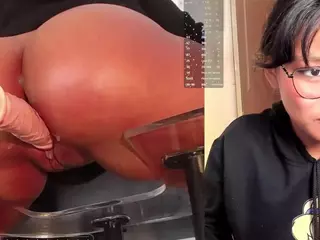 LilyLove1's Live Sex Cam Show